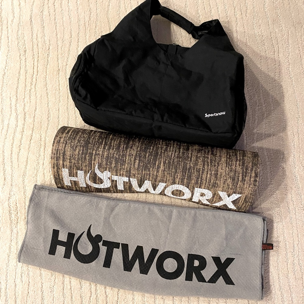 COPY - HOTWORX Mat and Towel